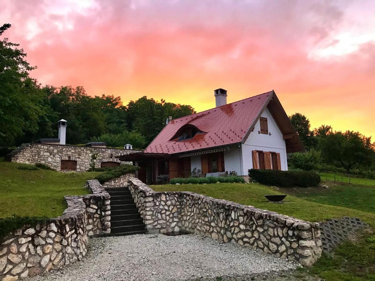 Oereghegyi Panorama Villa, * Balatonederics